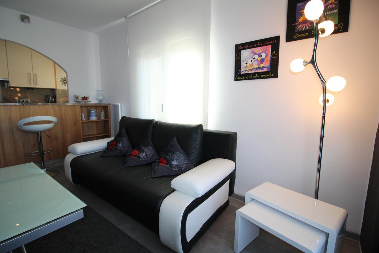 Apartmán Fonda 24 Roses Exteriér fotografie